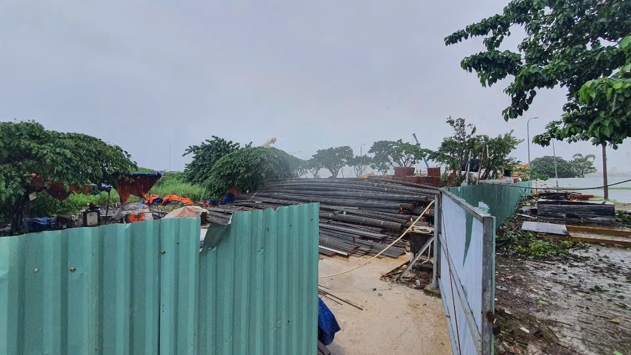 Đà Nẵng, đất công đang đấu giá doanh nghiệp vẫn phá rào chiếm dụng đất trái phép? -1