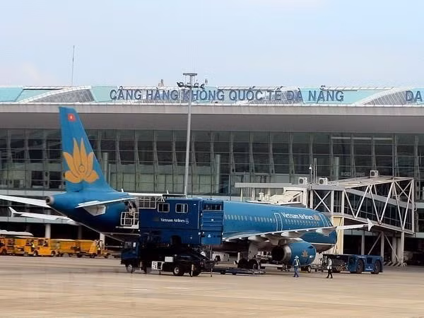 Hơn 54.500 chuyến bay bị chậm giờ cất cánh trong 10 tháng của năm nay -0