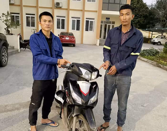 Công an huyện Lương Sơn - Bắt giữ 2 đối tượng cướp giật tài sản sau 11 giờ gây án -0