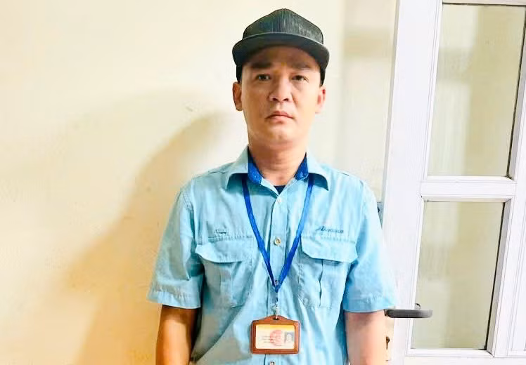 Lái, phụ xe buýt nhanh trí chặn kẻ móc túi, lấy lại tài sản cho hành khách -1