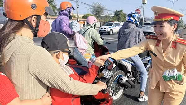 Lan tỏa phong trào Toàn dân bảo vệ ANTQ ở Vĩnh Long