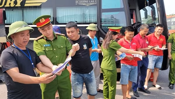 Ngăn chặn ma túy từ bến tàu, bến xe