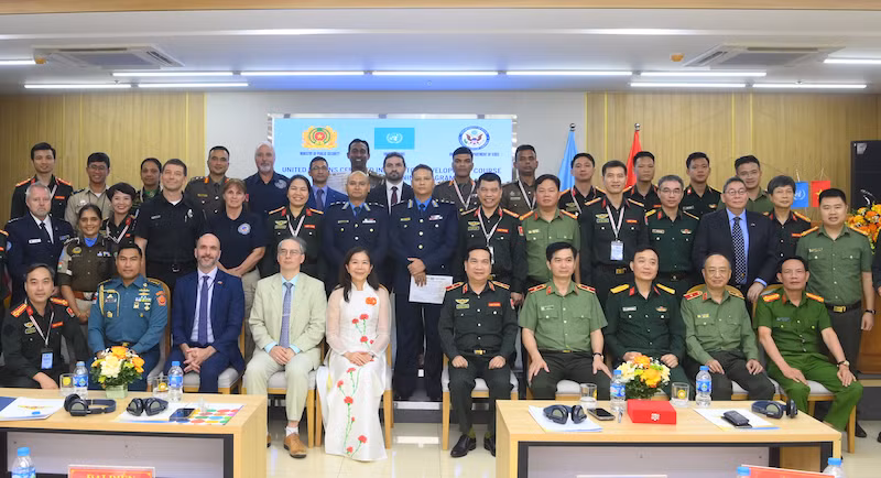 Bế mạc khóa tập huấn tạo nguồn giảng viên về Cảnh sát gìn giữ hoà bình Liên hợp quốc -0