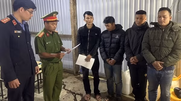 Phá chuyên án cá độ bóng đá tại “thủ phủ” sâm Ngọc Linh