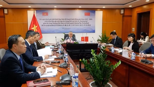 Bàn giải pháp thông quan hàng hoá thông suốt qua các cửa khẩu biên giới
