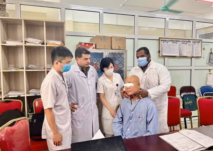 Bệnh viện 19-8 với nhiều tiến bộ mới trong điều trị ung thư phổi -0