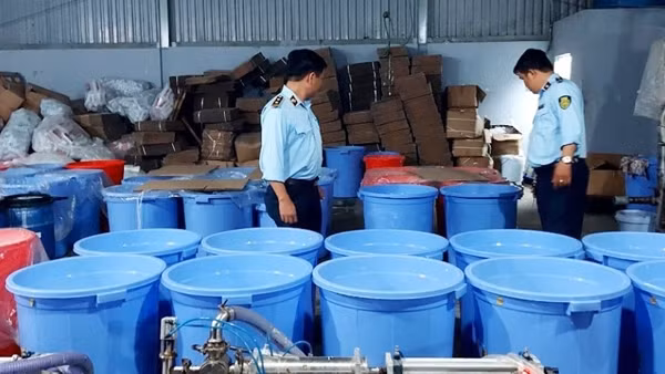 Kiểm soát hàng giả, hàng lậu trên môi trường mạng