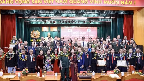 Biểu dương 139 điển hình tiên tiến người cao tuổi trong phong trào toàn dân bảo vệ ANTQ