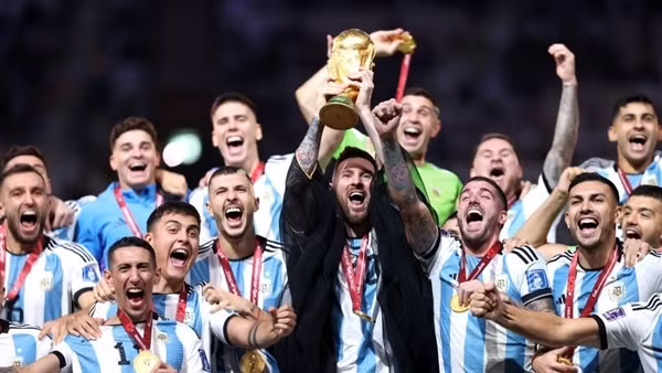 Vượt qua Pháp trong loạt sút luân lưu, Argentina vô địch World Cup 2022