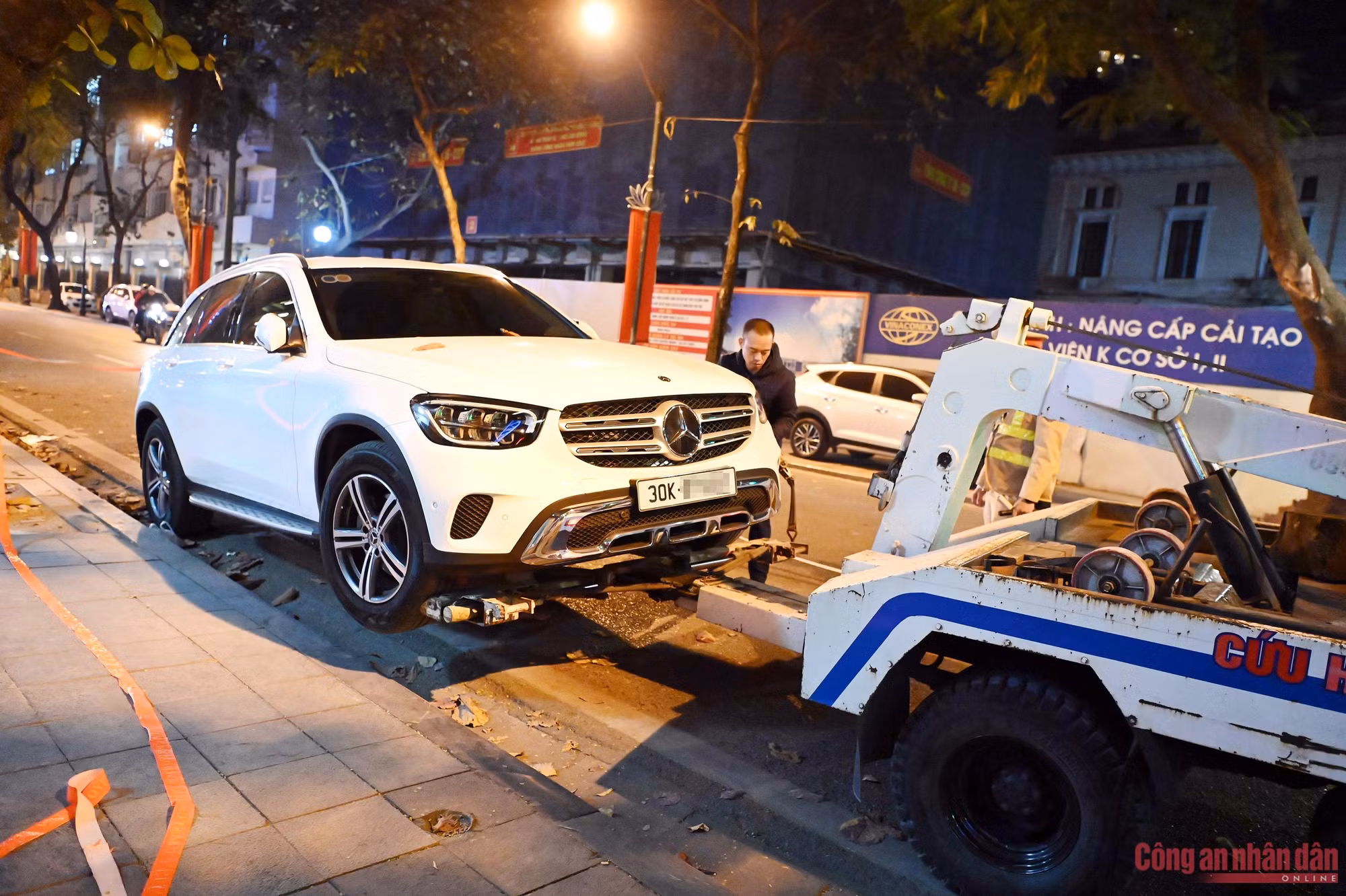 Cận cảnh "ma men" giằng co với Cảnh sát ảnh 5
