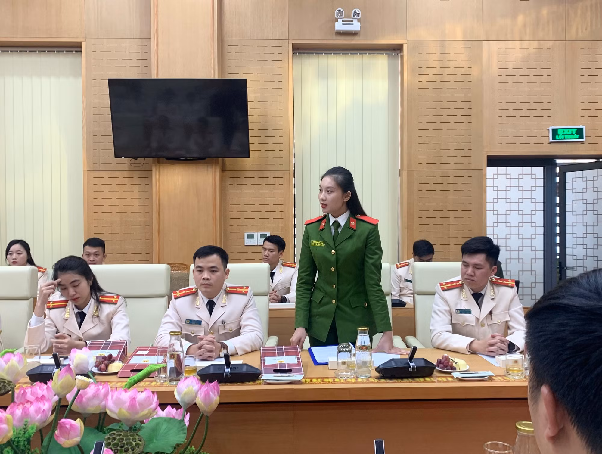 Bộ trưởng Tô Lâm gặp mặt Đoàn đại biểu thanh niên CAND dự Đại hội Đoan toàn quốc lần thứ XII -0