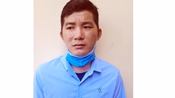 Tông xe vào tổ công tác hòng trốn đo nồng độ cồn