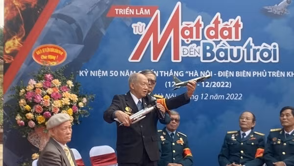 Ấn tượng triển lãm “Từ mặt đất bầu trời”, trải nghiệm cuộc sống thời chiến tại di tích Hầm Tác chiến