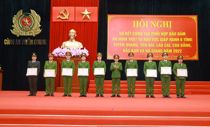 Phối hợp chặt chẽ trong công tác đảm bảo ANTT khu vực&nbsp;giáp ranh 6 tỉnh phía Bắc -0