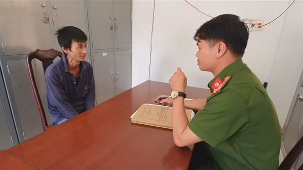 Kẻ nghiện rượu vô cớ dùng dao đâm 3 người trọng thương