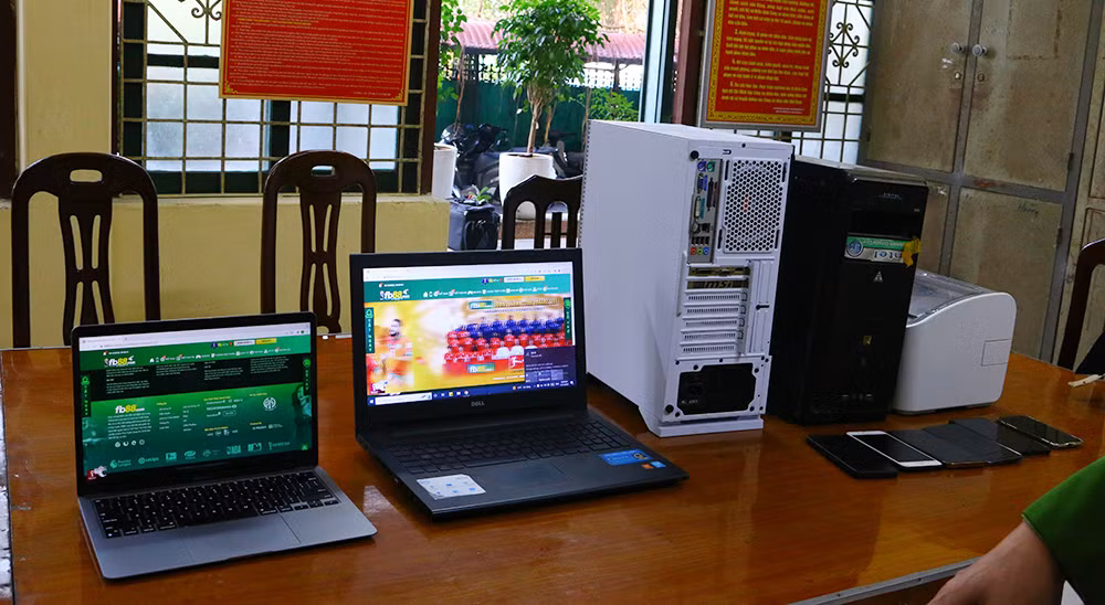 Triệt phá đường dây cờ bạc, “bóng bánh” kiêm tín dụng đen -4