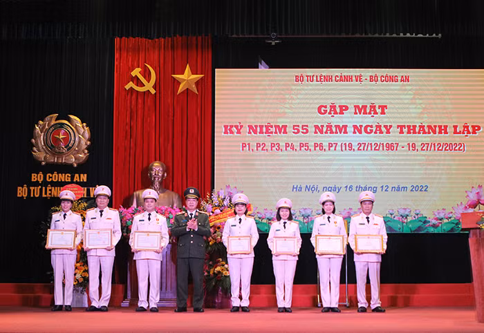 Luôn khẳng định là những đơn vị chủ chốt của Bộ Tư lệnh Cảnh vệ -0