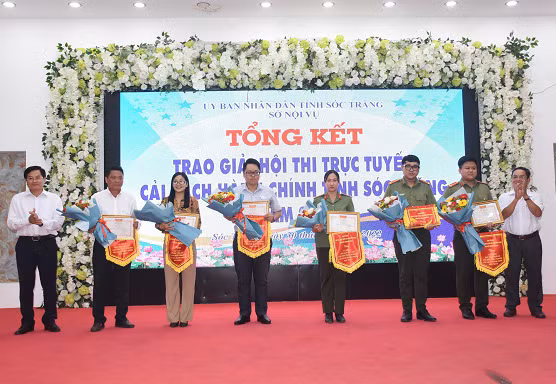 Chỉ số hài lòng phục vụ hành chính của Công an Sóc Trăng đạt 100% -0