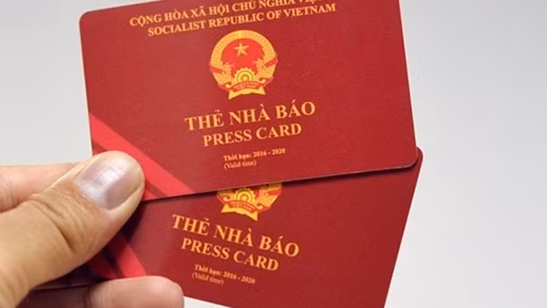 Thu hồi thẻ nhà báo của Tổng biên tập Báo Pháp luật Việt Nam