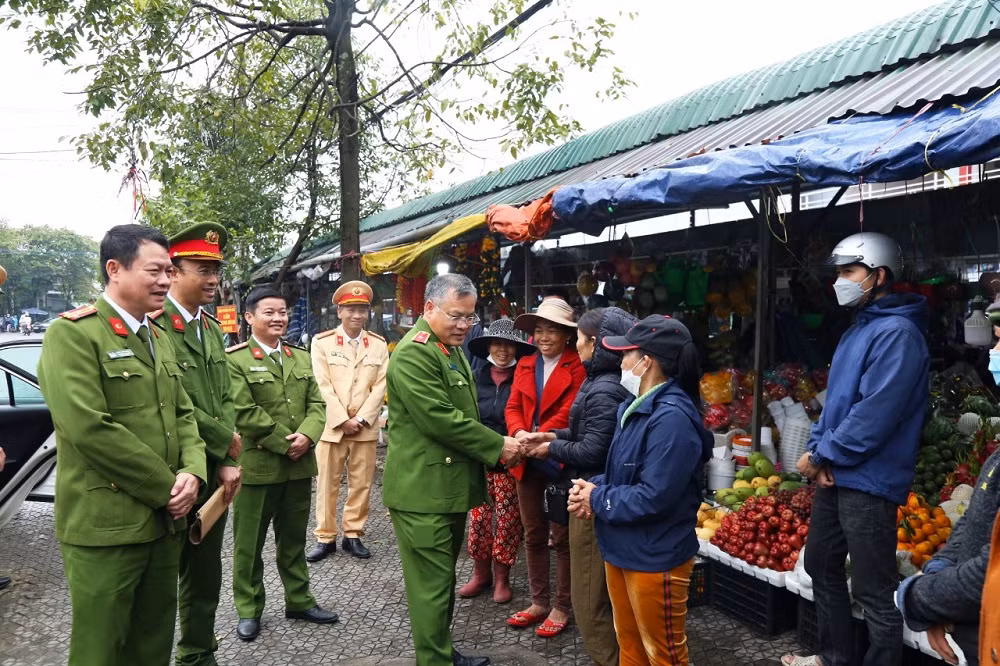 Vì sự bình yên, an ninh, an toàn và hạnh phúc của nhân dân -0