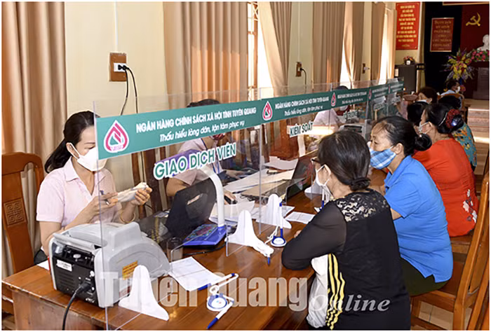 “Đòn bẩy” giúp hộ nghèo vươn lên -0