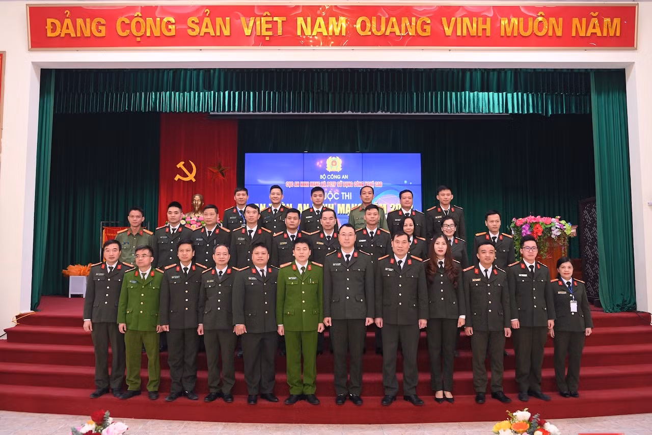 Sân chơi bổ ích, trau dồi kỹ năng đấu tranh với tội phạm trên không gian mạng -0