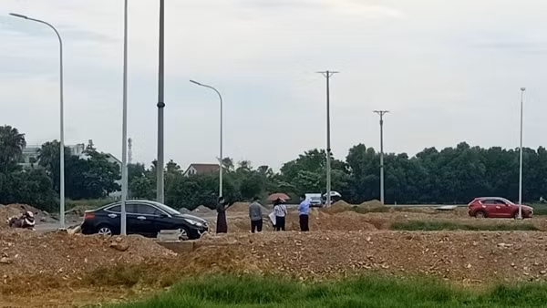 Thành tội phạm vì “lướt sóng” đất