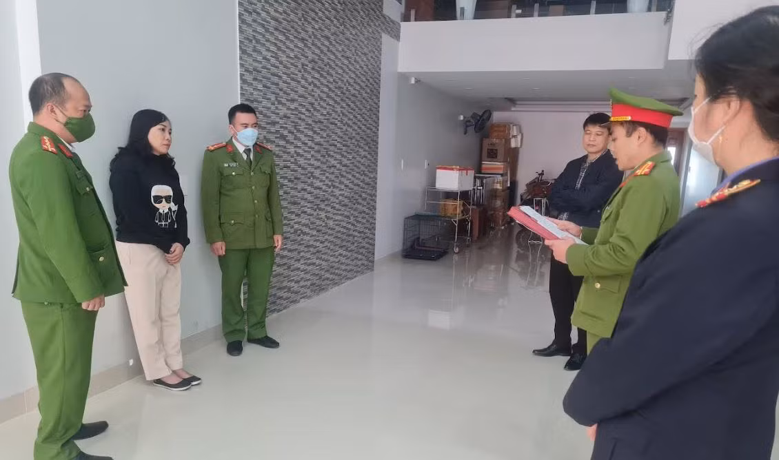 Làm giả sổ đỏ để lừa bán đất với giá 1,1 tỉ đồng -1