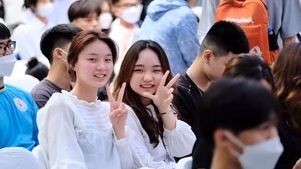 Tuyển sinh đại học năm 2023: Sẽ không chỉ bằng điểm thi tốt nghiệp THPT