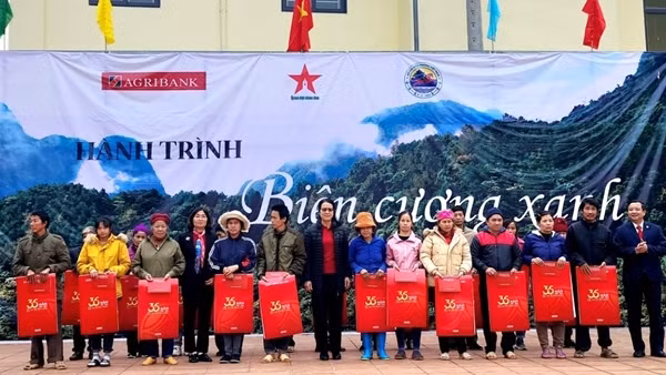 "Hành trình biên cương xanh": Gieo hạt giống xóa đói giảm nghèo nơi miền biên viễn