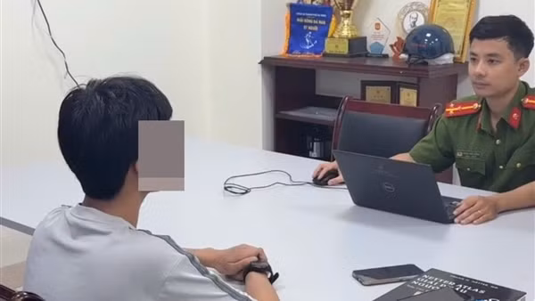 Nam sinh suýt bị chiếm đoạt 550 triệu đồng vì “bắt cóc online”