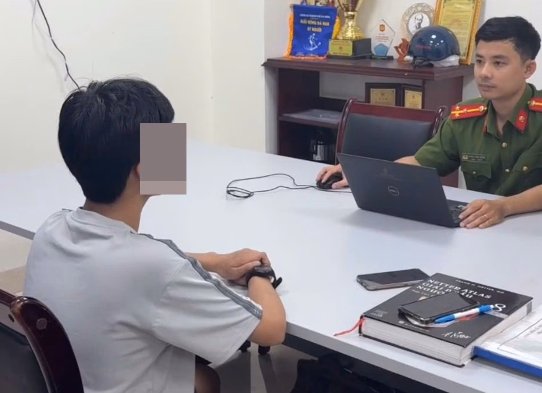 Giải cứu nam sinh viên bị “bắt cóc online” sau vài giờ truy xét -0