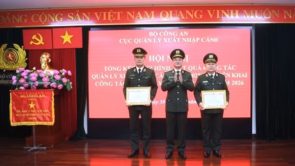 Phát huy vai trò quản lý nhà nước trong lĩnh vực xuất nhập cảnh