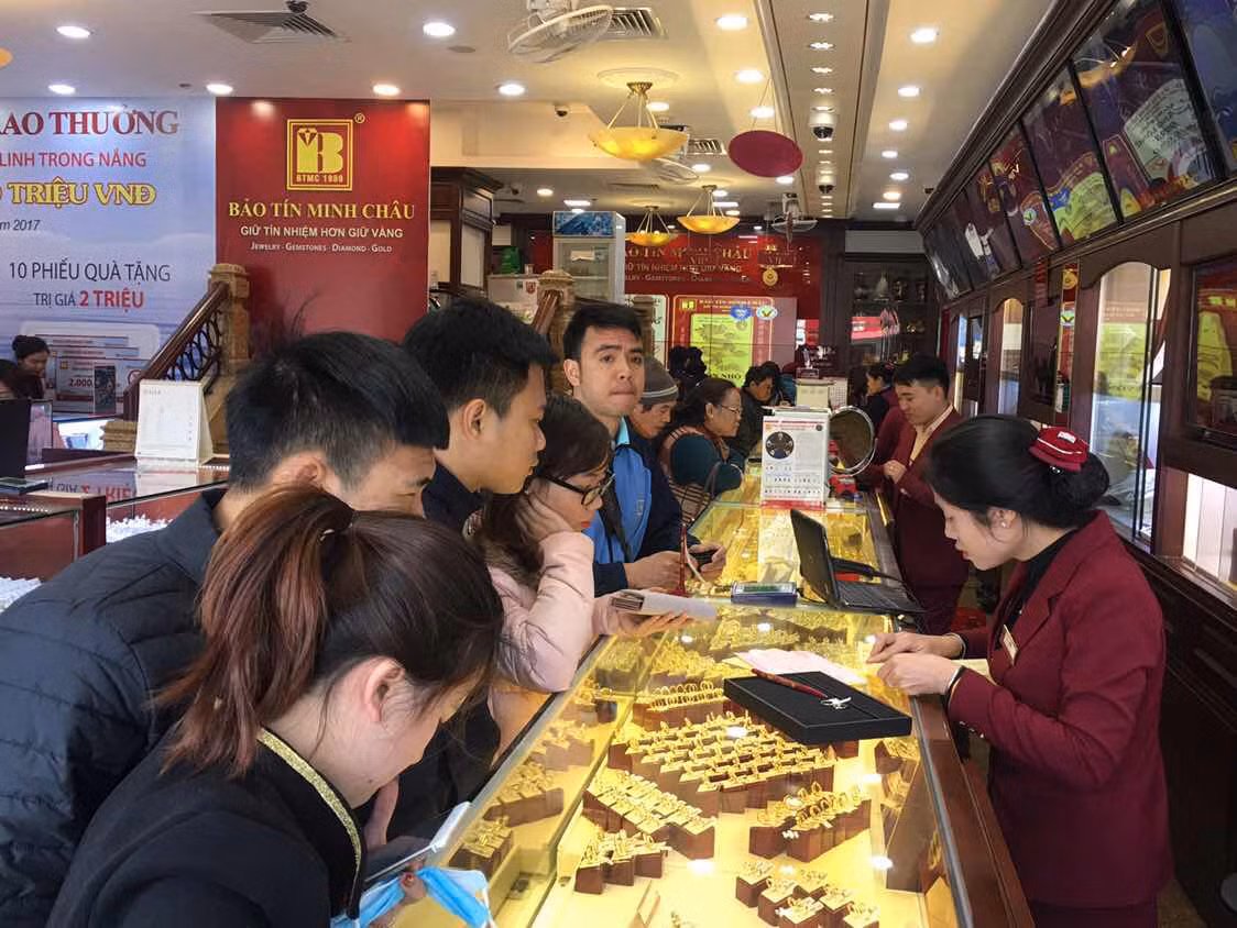 18,4 triệu tỷ đồng dư nợ, dự kiến tín dụng năm 2025 tăng tăng gần 19% -0
