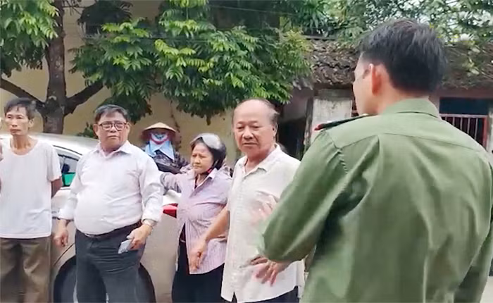 Đấu tranh với luật sư giả tuổi U80 -0