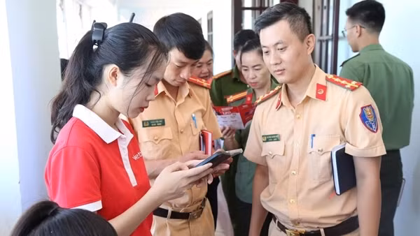 Công an Thừa Thiên Huế triển khai chiến dịch cấp phát chữ ký số với nhiều tiện ích