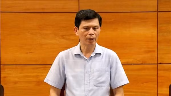 Thi hành kỷ luật các ông Lê Anh Tuấn và Nguyễn Đình Xứng