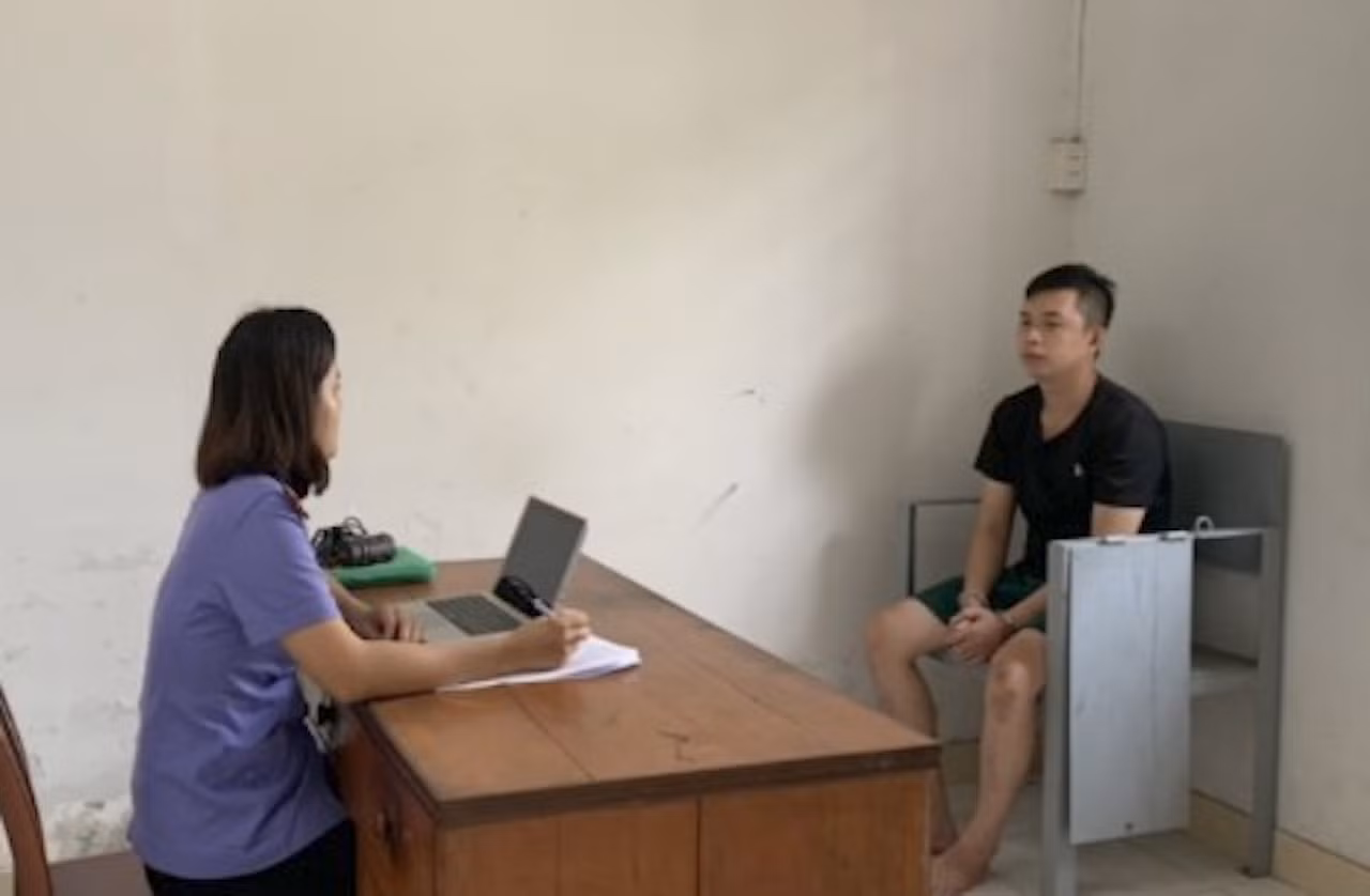 Khởi tố đối tượmg lái xe máy tông thiếu tá CSGT -0