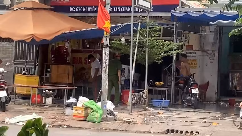  Bắt khẩn cấp 2 đối tượng chém người trong tiệc sinh nhật -0