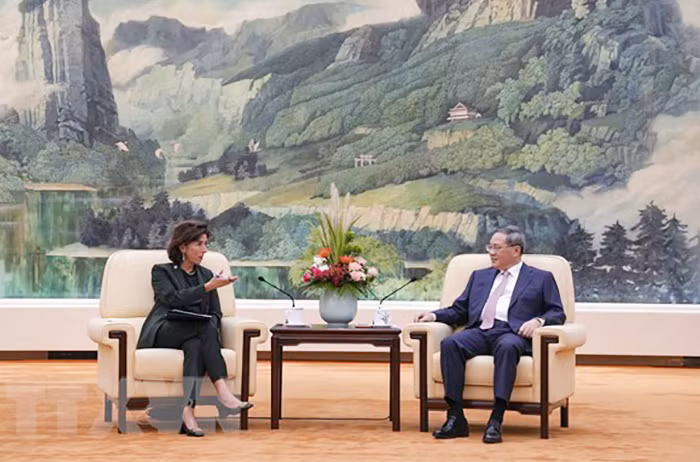 Thấy gì qua chuyến đi của bà Gina Raimondo? -0