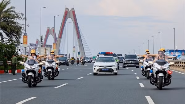 Dàn siêu mô tô của Công an Hà Nội tập luyện sẵn sàng đón dẫn khách quốc tế