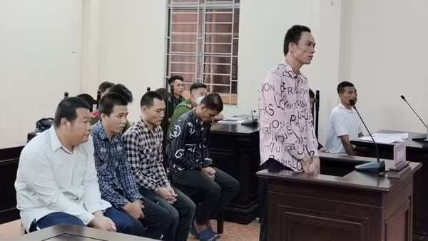 Nhóm ngư phủ hành hạ bạn tàu như thời trung cổ lãnh trên 26 năm tù
