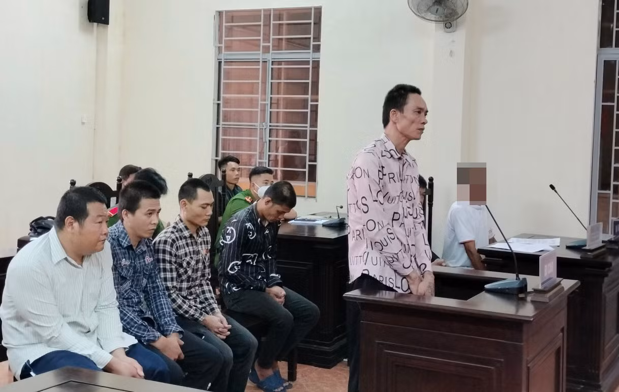 Nhóm ngư phủ hành hạ bạn tàu như thời trung cổ lãnh trên 26 năm tù -0