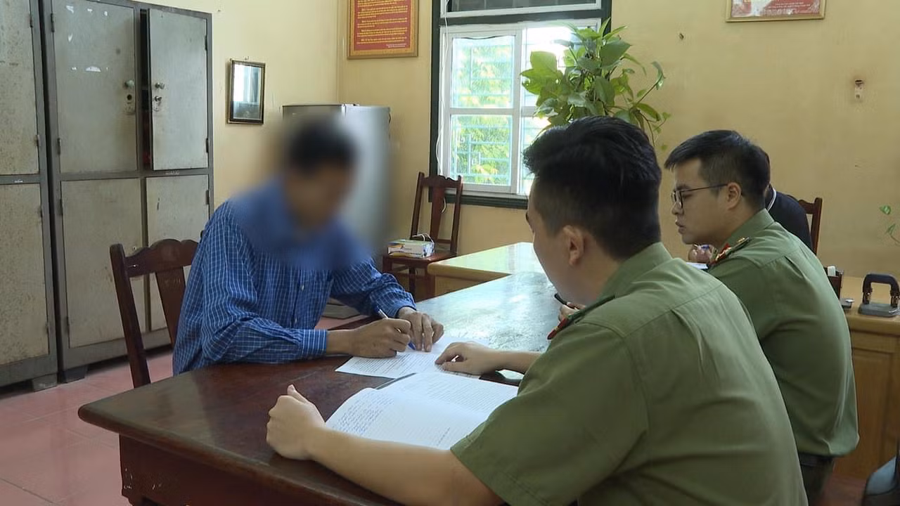 Phạt 7,5 triệu đồng 3 đối tượng lập nhóm zalo “báo chốt- cảnh sát giao thông” -2
