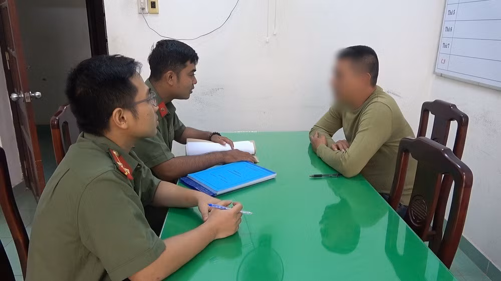 Xử phạt người đàn ông đăng tin sai sự thật, xúc phạm CSGT -0