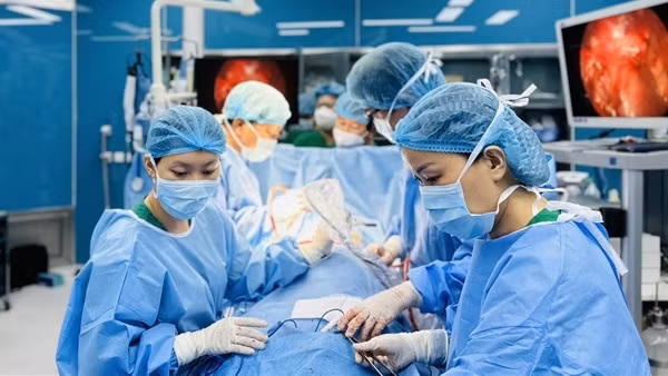 Thêm nhiều cơ hội cho người nghèo được điều trị ung thư phổi bằng kỹ thuật mới nhất
