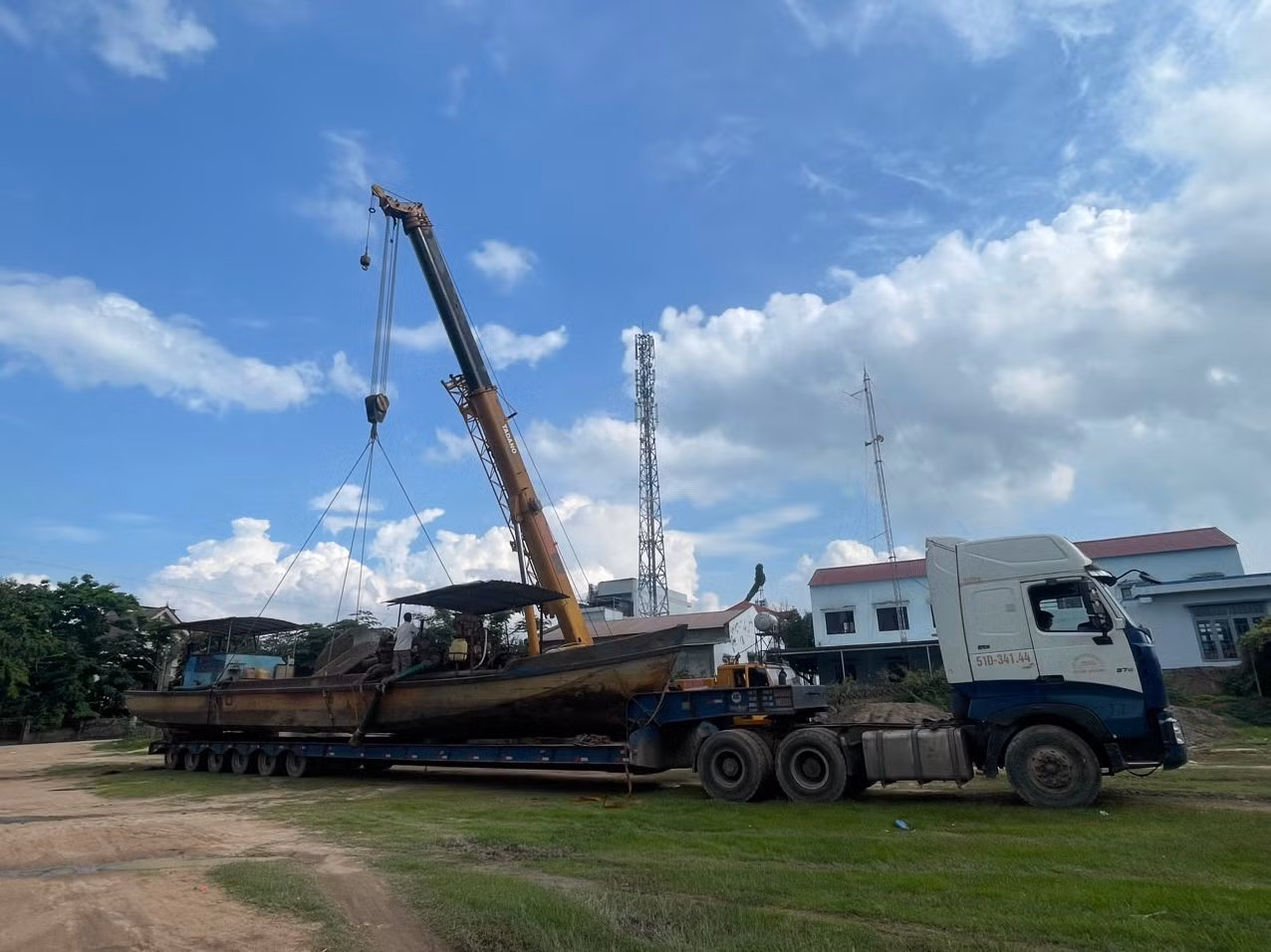 Xử lý dứt điểm việc khai thác khoáng sản trái trái phép ở hồ Biển Lạc -0