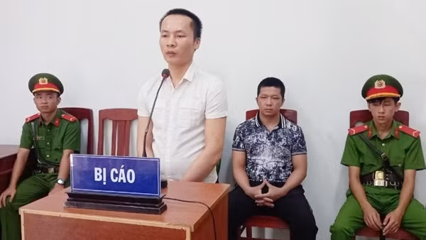 37 năm tù cho hai "thượng đế" đoạt mạng nhân viên quán karaoke