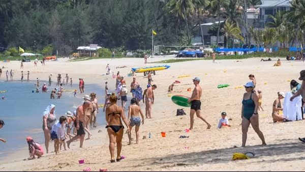 “Cơn lốc” Nga ở Phuket, Thái Lan