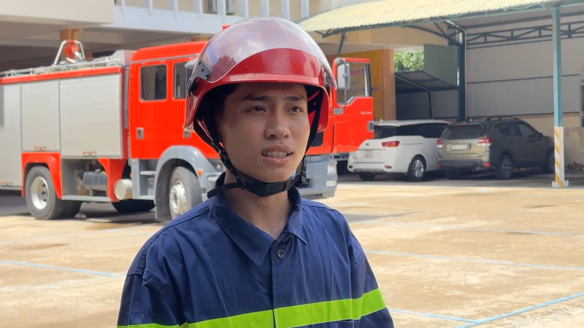 Lan tỏa tình yêu của người dân với những người lính cứu hỏa -1